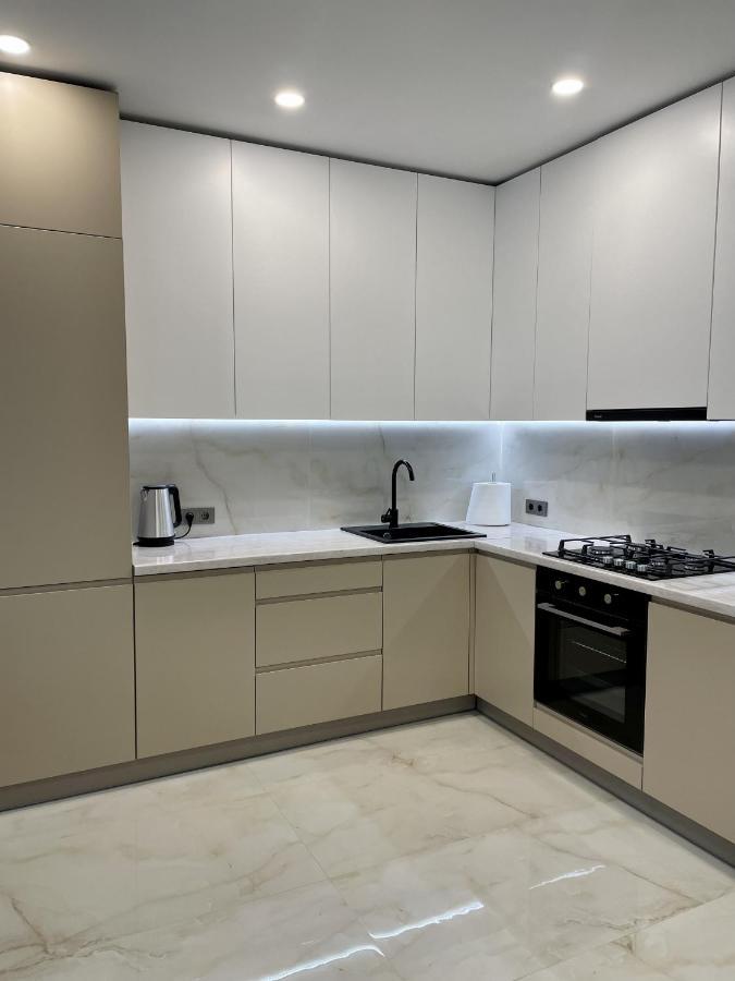Жк Great Britain Apartment Lwów Zewnętrze zdjęcie